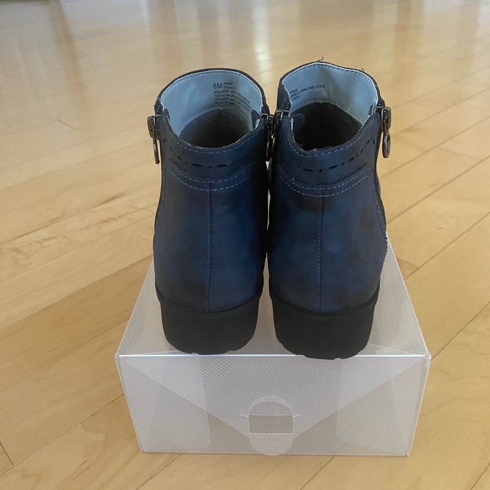 JSport by Jambu Jenna Memory Foam Navy Blue Ankle Boots Side Zippers - Picture 9 of 9